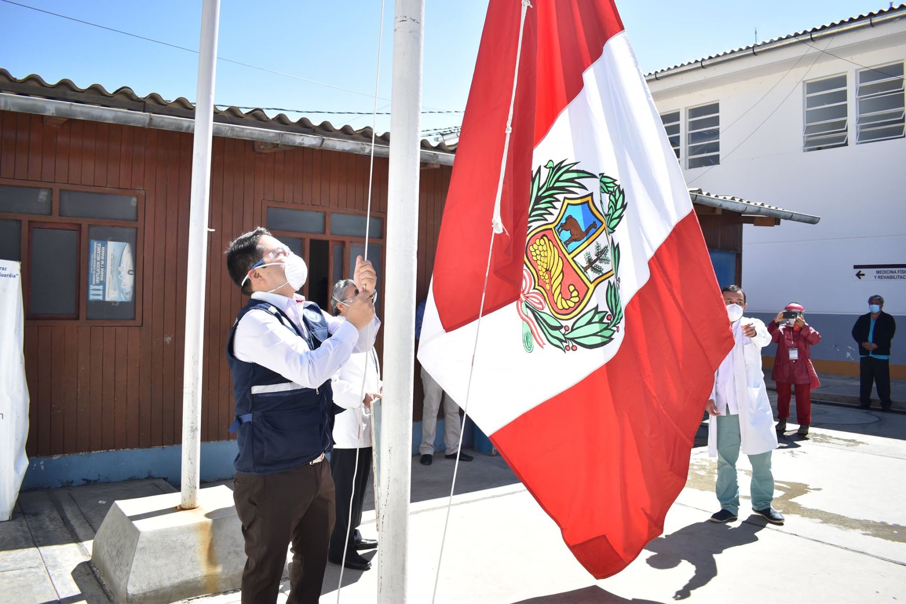 En el Día de la Medicina Peruana, rindieron homenaje a médicos de Áncash caídos durante lucha contra el covid-19: Foto: ANDINA/Difusión