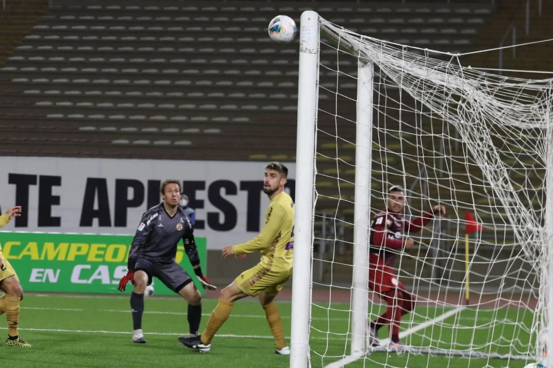 Universitario enfrenta a UTC por la fecha 16 del Torneo Apertura o Fase 1. Foto: FPF