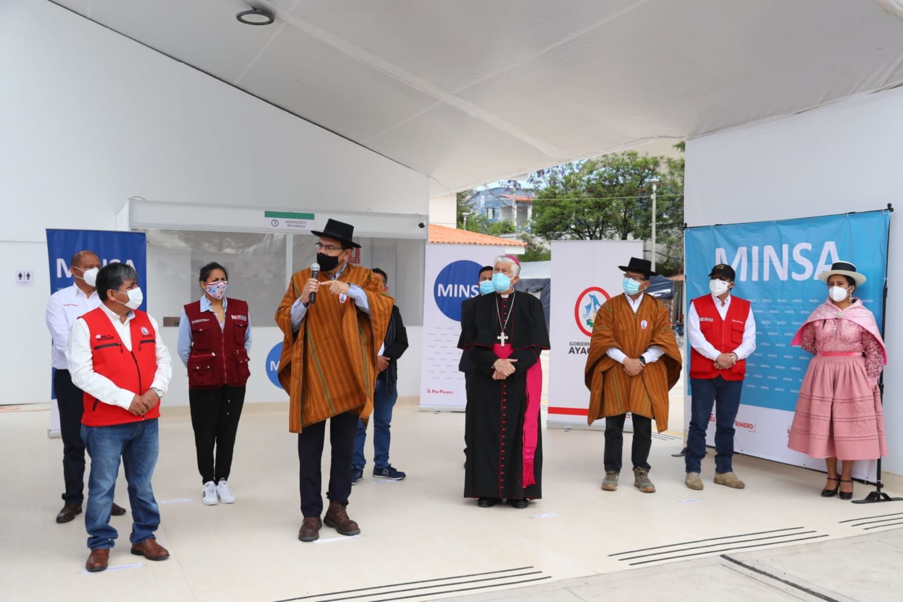 Peruvian President Martin Vizcarra inaugurated a Temporary Care and Isolation Center for COVID-19 patients in Ayacucho. Photo: ANDINA/ Presidency of the Republic.