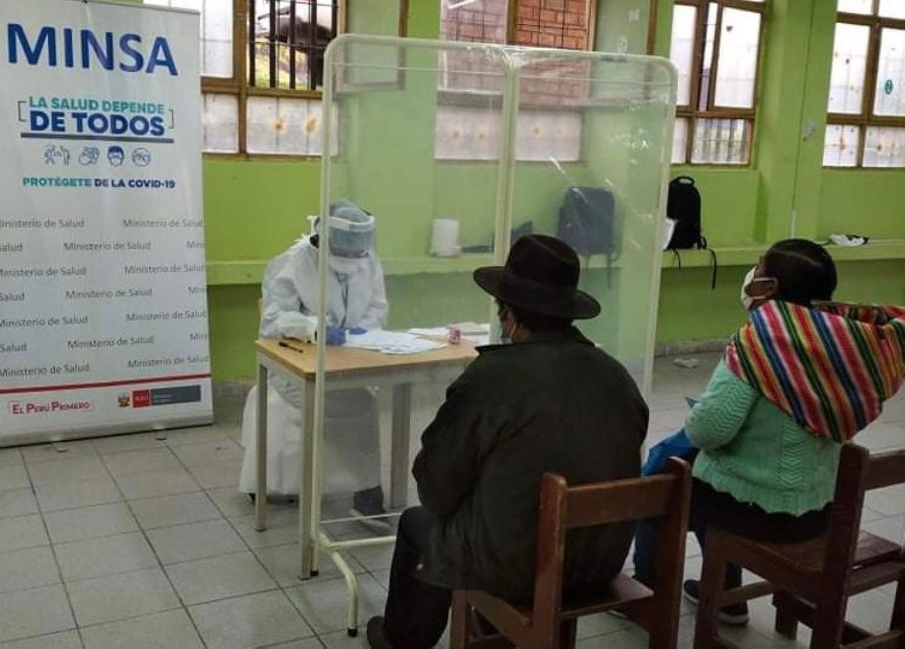 Brigadistas del Minsa brindaron atención a cerca de 2,400 personas vulnerables para evitar la propagación del coronavirus en la provincia de Churcampa, en Huancavelica. ANDINA/Difusión