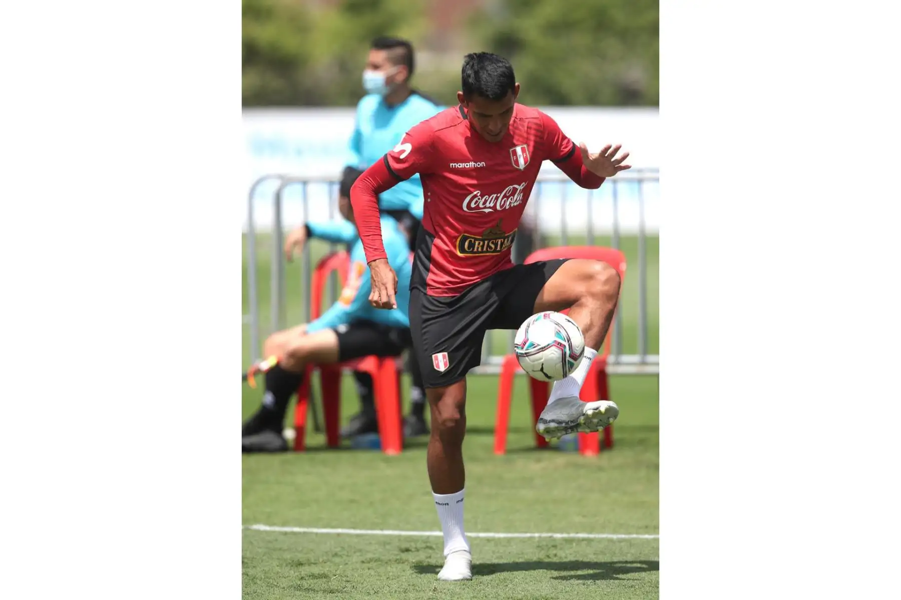 Selección peruana continúa sus entrenamientos a un día de su viaje a la ciudad Asunción para enfrentar a Paraguay por las Clasificatorias Qatar 2022. Foto: @SeleccionPeru