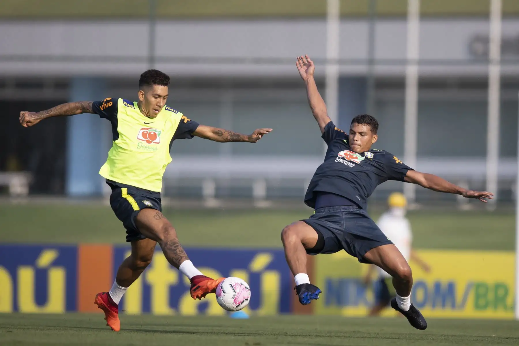 El delantero del Liverpool Firmino es uno de los jugadores preferidos por el técnico Tite.