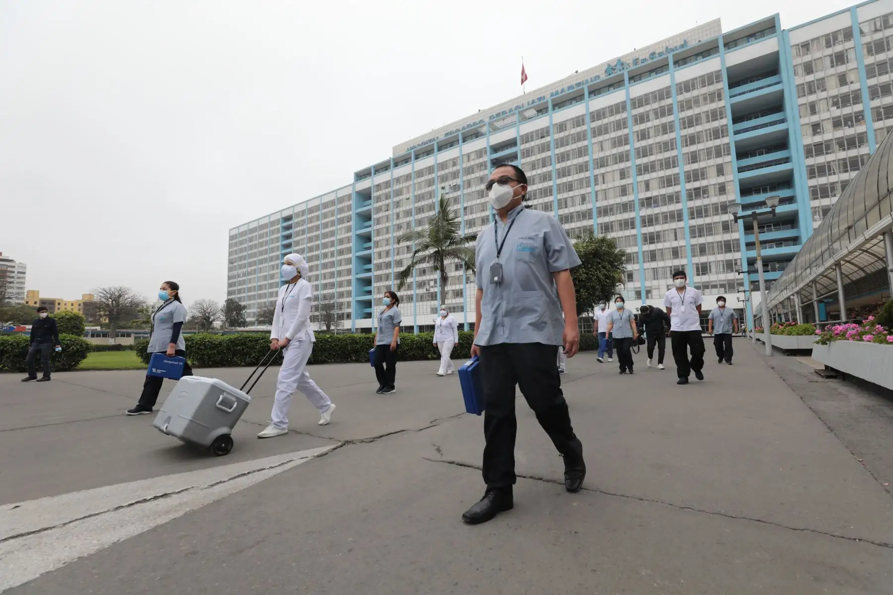 Bus de la selección peruana se convirtió por 6 meses en el bus de los héroes de la salud de EsSalud

Foto: ANDINA/Essalud