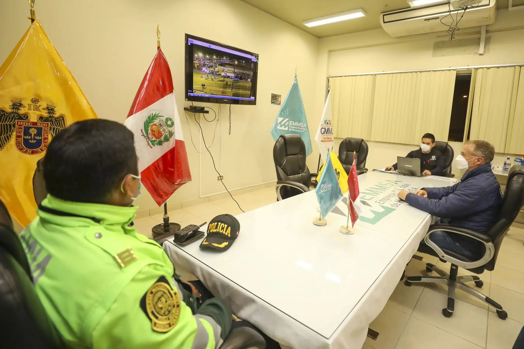 Alcalde de Lima, Jorge Muñoz, participó esta madrugada en megaoperativo de la Tierra Prometida, en Santa Anita. Foto: ANDINA/Municipalidad de Lima