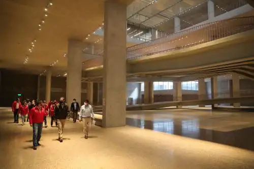 El Presidente de la República, Martín Vizcarra, inspecciona los avances de la obra del Museo Nacional de Arqueología (Muna). Foto: ANDINA/Prensa Presidencia.