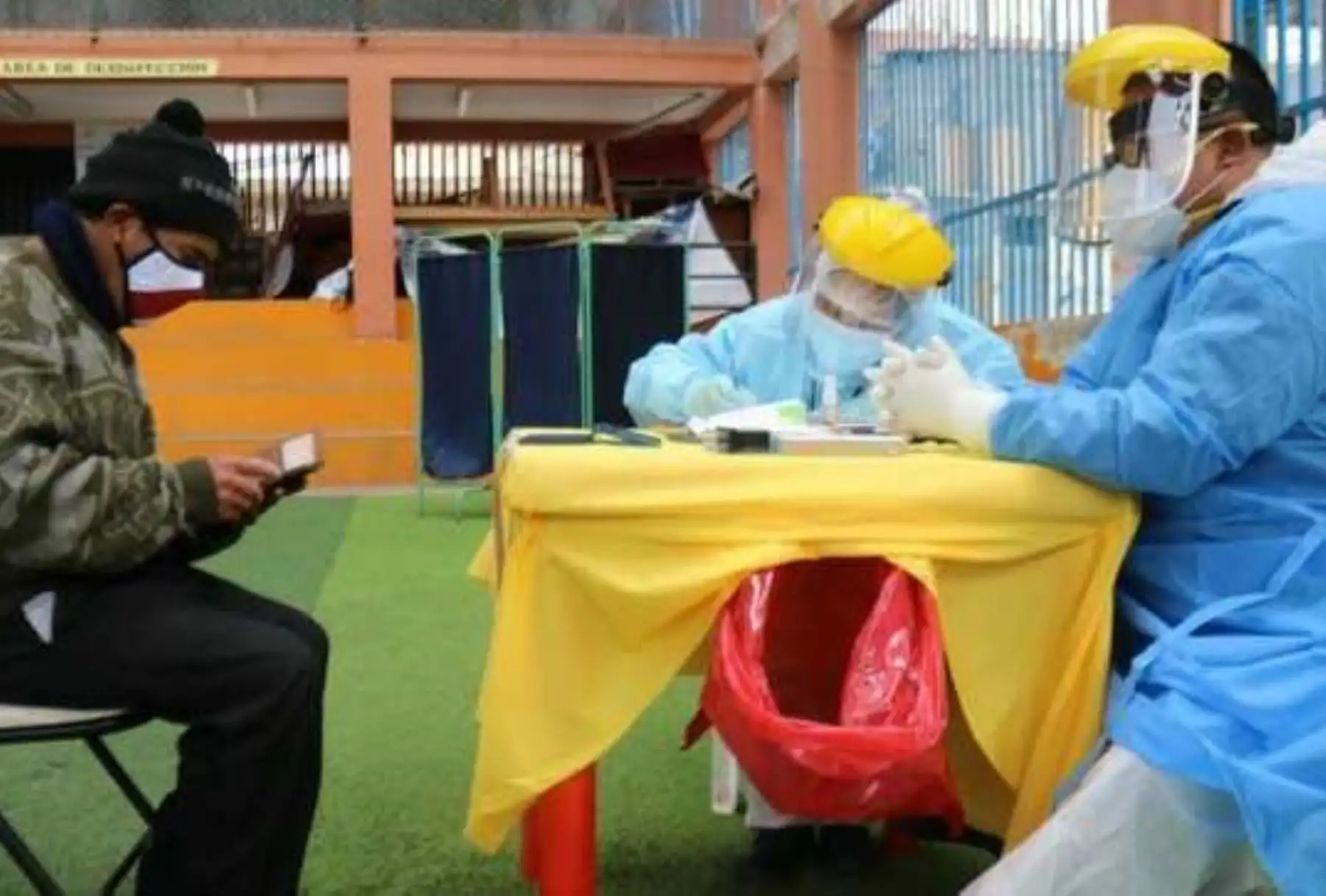 Ministerio de Salud anuncia campaña médica masiva en Cerro de Pasco para atender casos de covid-19 y otras enfermedades.