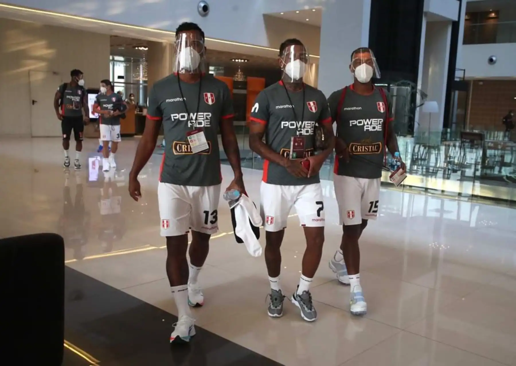 La Selección Peruana deja el hotel de concentración para dirigirse al estadio Defensores del Chaco en Asunción donde enfrentará a Paraguay por la primera fecha de las eliminatorias rumbo a Qatar 2022. Foto: FPF