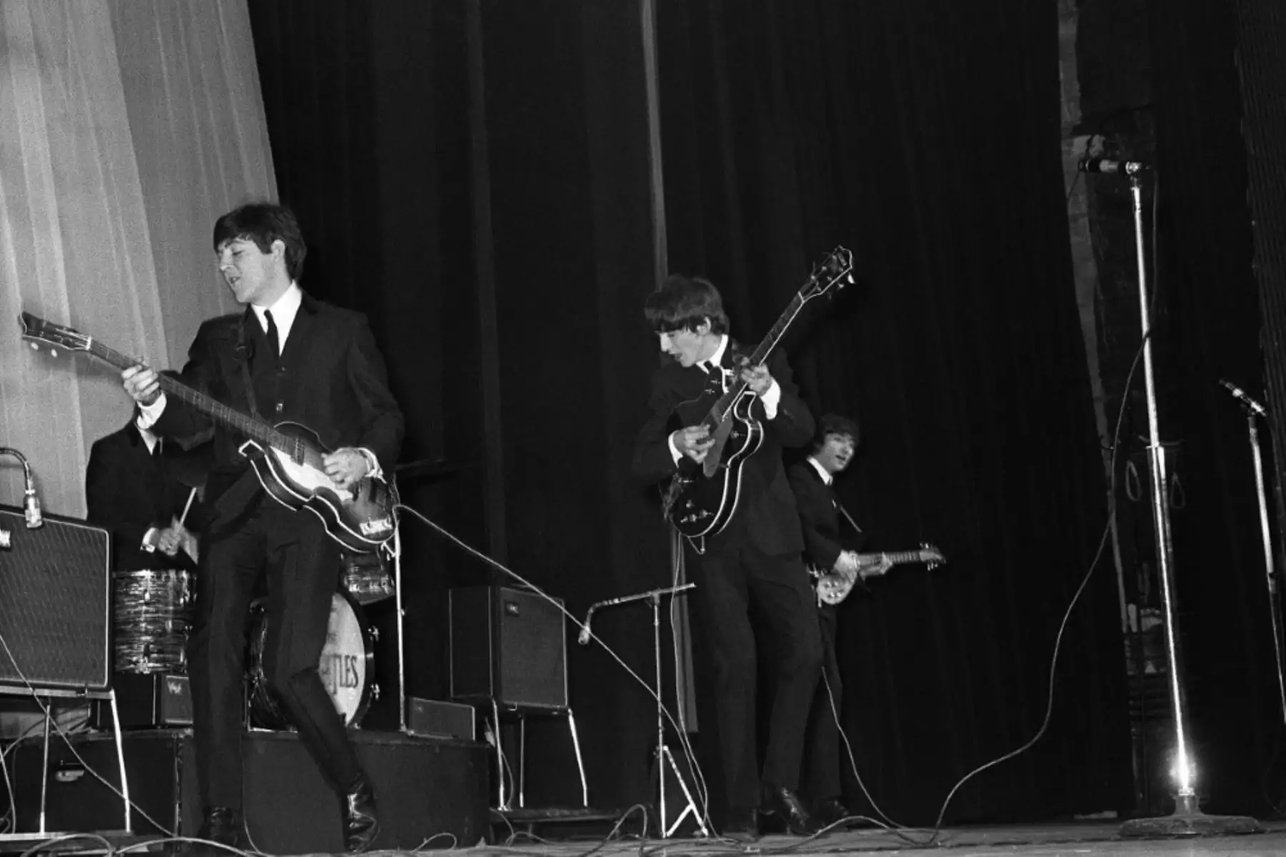 Los Beatles realizan el 17 de enero de 1964 su primer concierto fuera de Gran Bretaña, en el Olympia de París. Foto: AFP