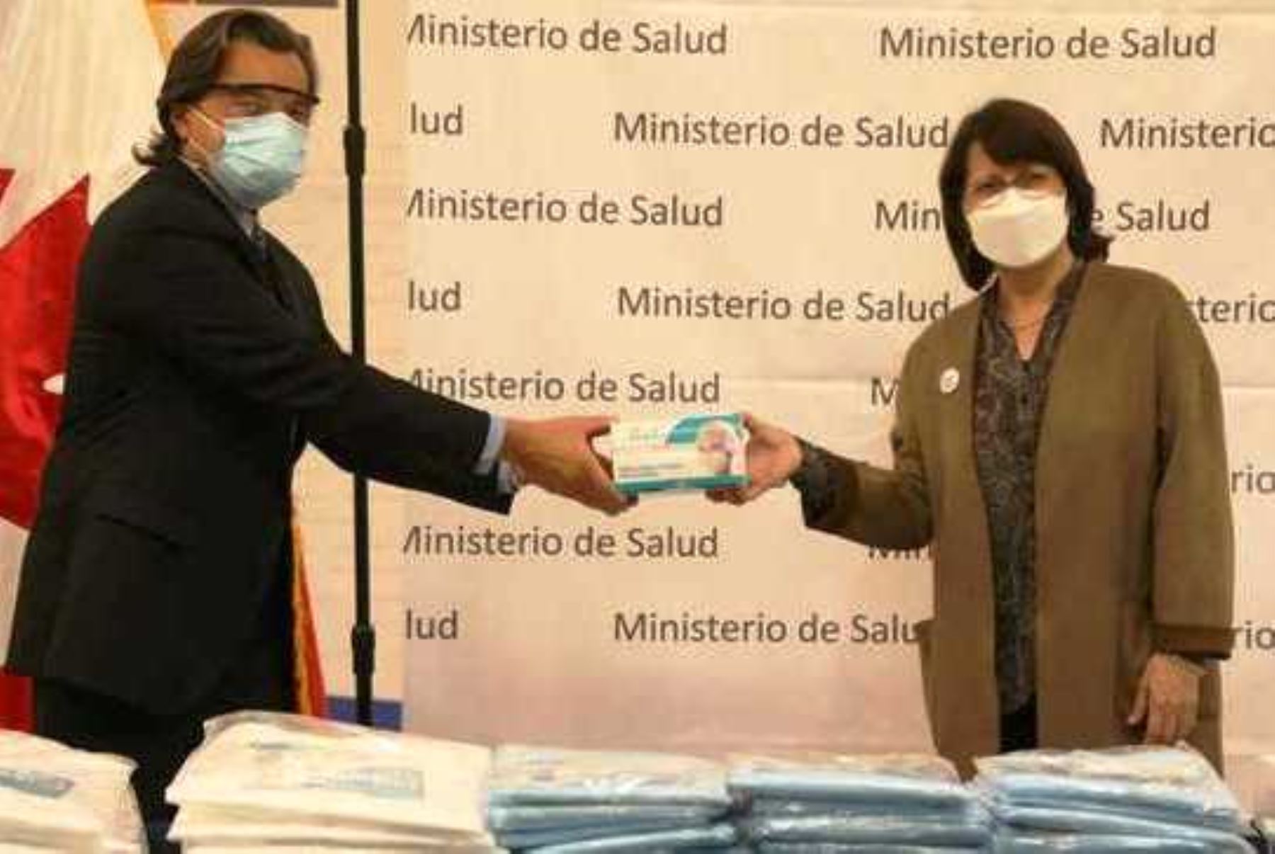 Minsa: OPS y Canadá donan al Perú más de 80,000 equipos de protección personal. Foto: ANDINA/difusión.