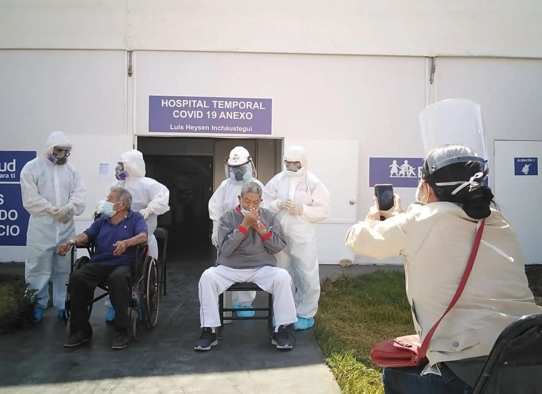 EsSalud Lambayeque implementa sala de interacción para pacientes covid-19 y sus familiares y brindarles soporte emocional. ANDINA/Difusión