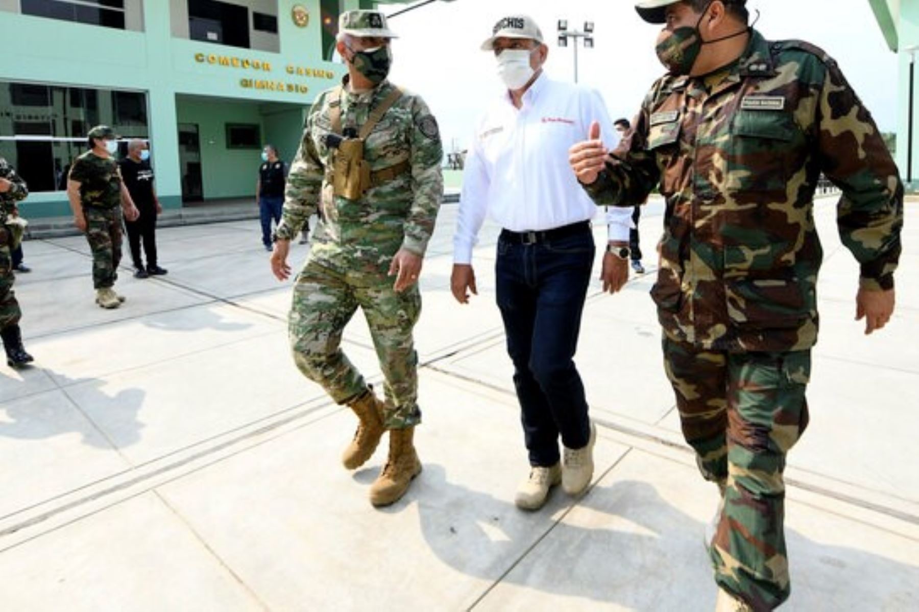 Ministro del Interior, César Gentille Vargas, visitó las instalaciones del Frente Policial del Vraem. ANDINA/Difusión