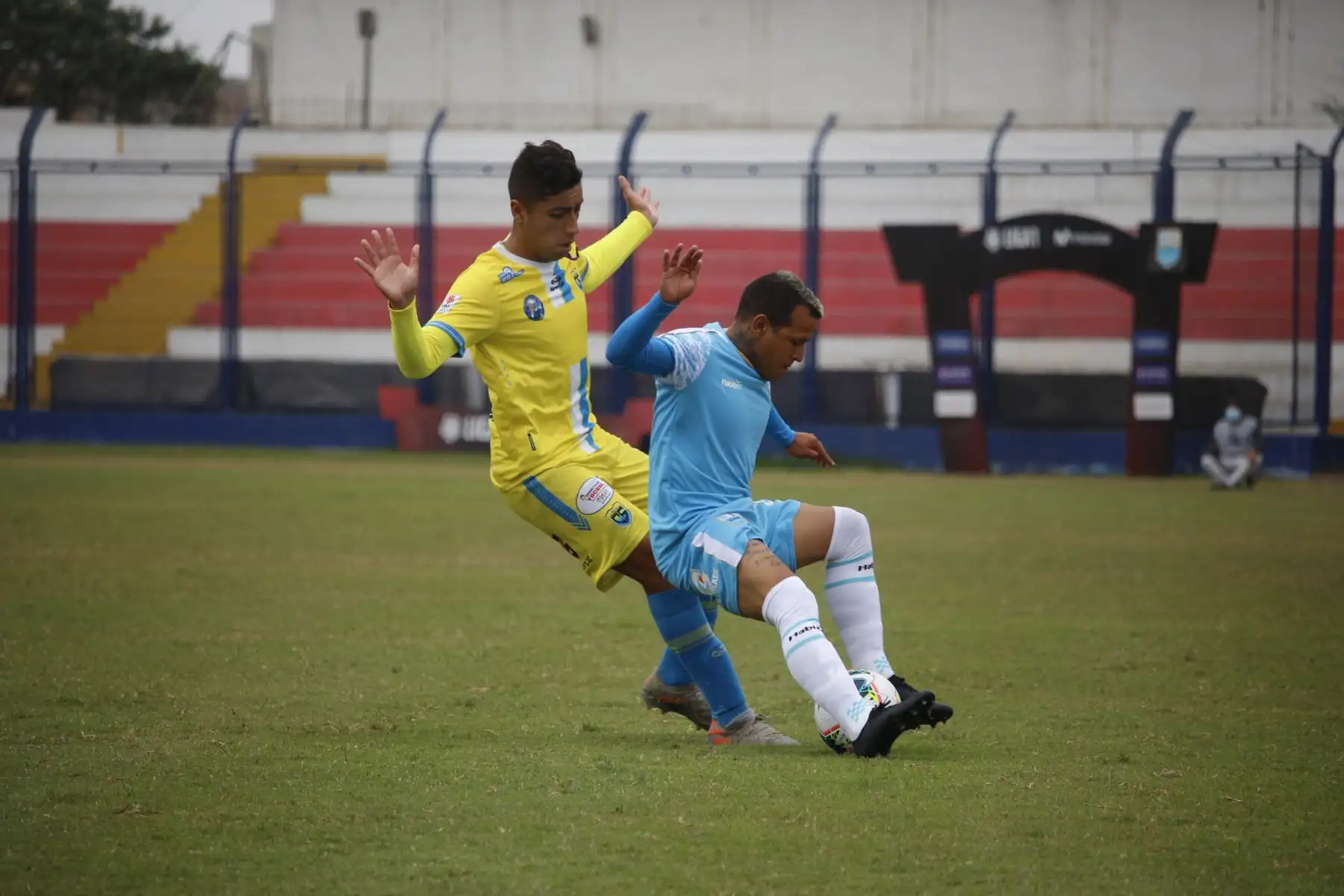 Carlos Stein se enfrenta a Deportivo Llacuabamba por la fecha 18 de la Liga 1, en el estadio Iván Elías Moreno. Foto: @LigaFutProf
