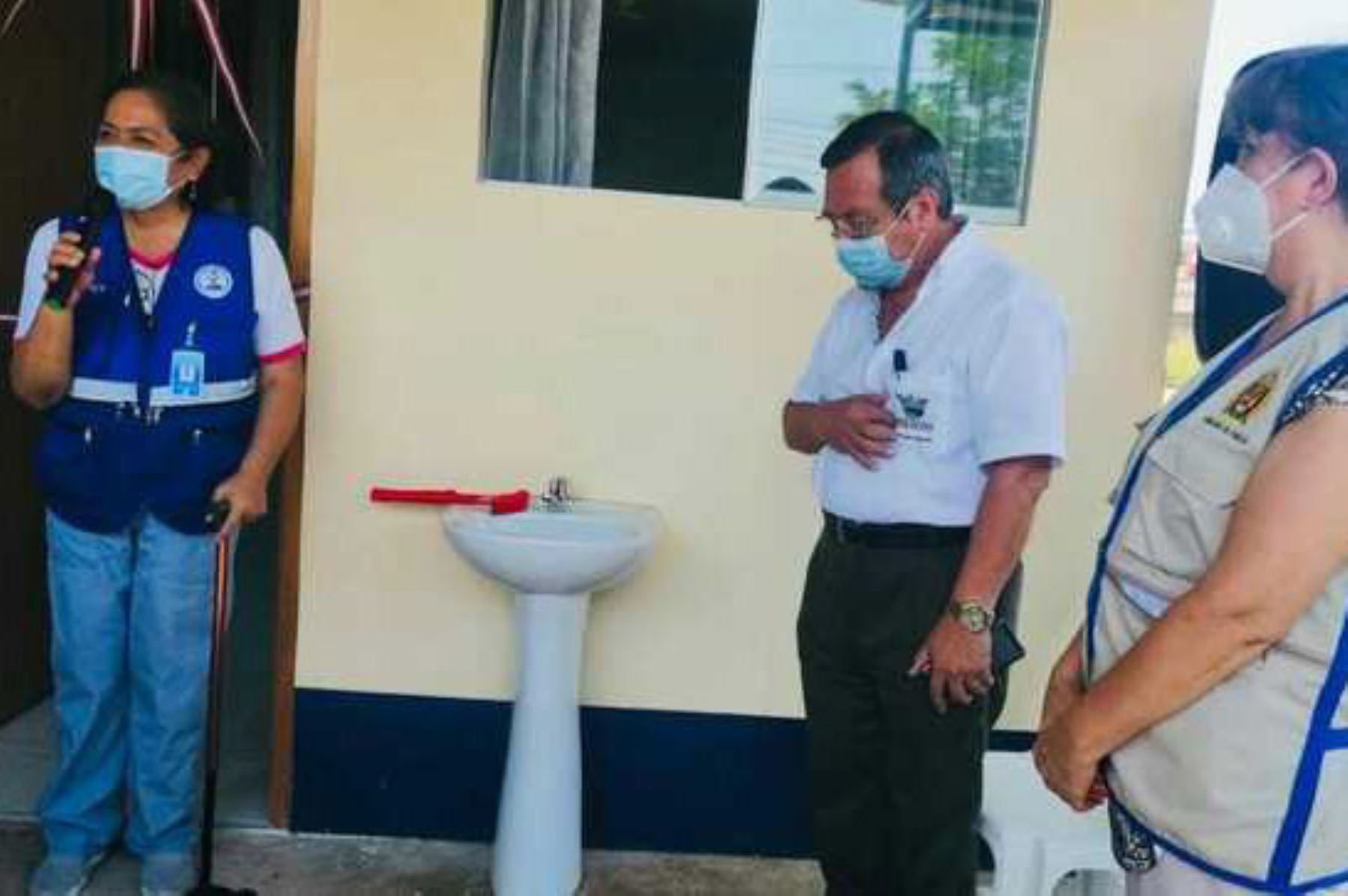 Módulos se ubican en el centro de salud Jorge Chávez para garantizar el aislamiento de casos positivos de covid-19 que llegan de las comunidades indígenas de Madre de Dios. Foto: ANDINA/Difusión