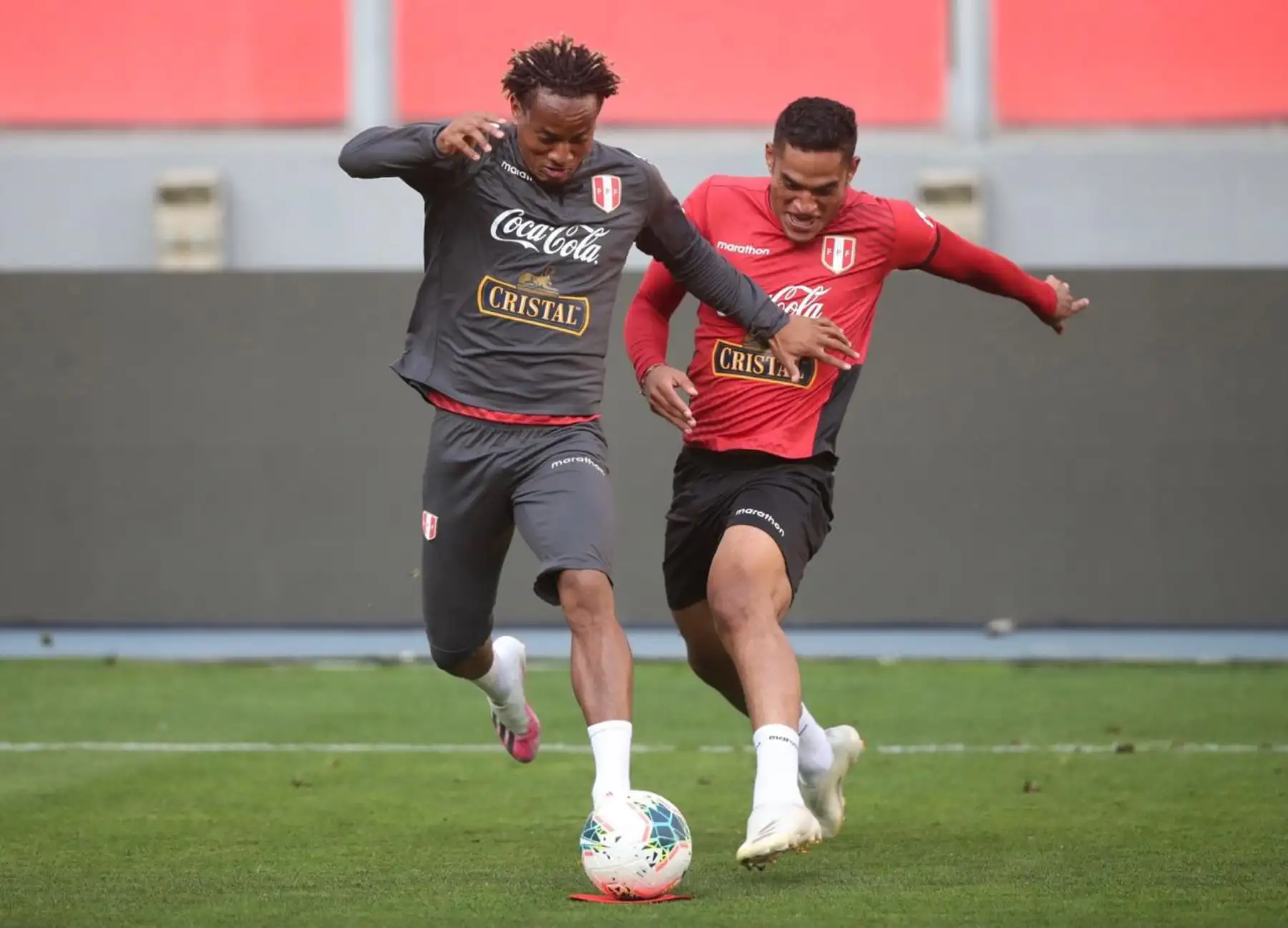 La Selección Peruana de Fútbol realizó su último entrenamiento en el Estadio Nacional para su próximo encuentro con el equipo de Brasil. Foto: FPF