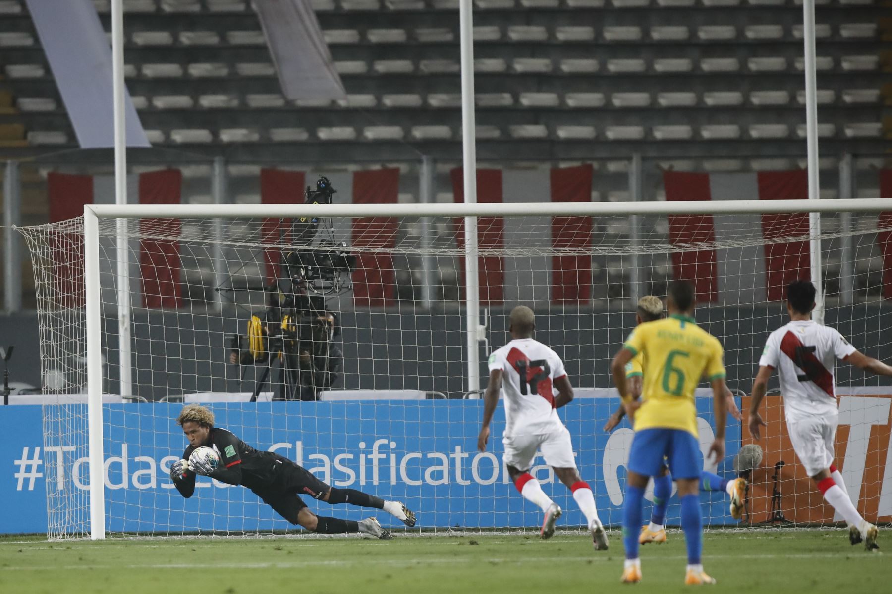 Perú enfrenta a brasil por la segunda fecha de las eliminatorias rumbo a Qatar 2022. Foto: Pool/FPP