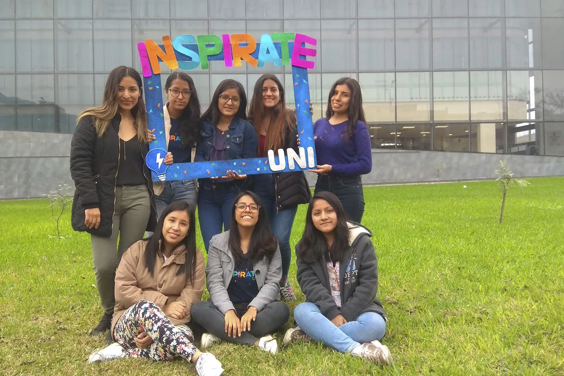 El objetivo de Inspirate Girl es aumentar la presencia de mujeres en carreras “tradicionalmente masculinas”.