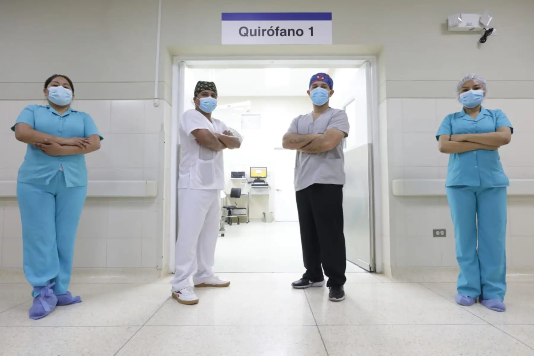 Inauguración del renovado Centro Quirúrgico del Hospital Negreiros, de la Red Sabogal, que permitirá aumentar en un cincuenta por ciento  los procedimientos quirúrgicos que se realizan a los asegurados del Callao.

Foto: Andina/Essalud