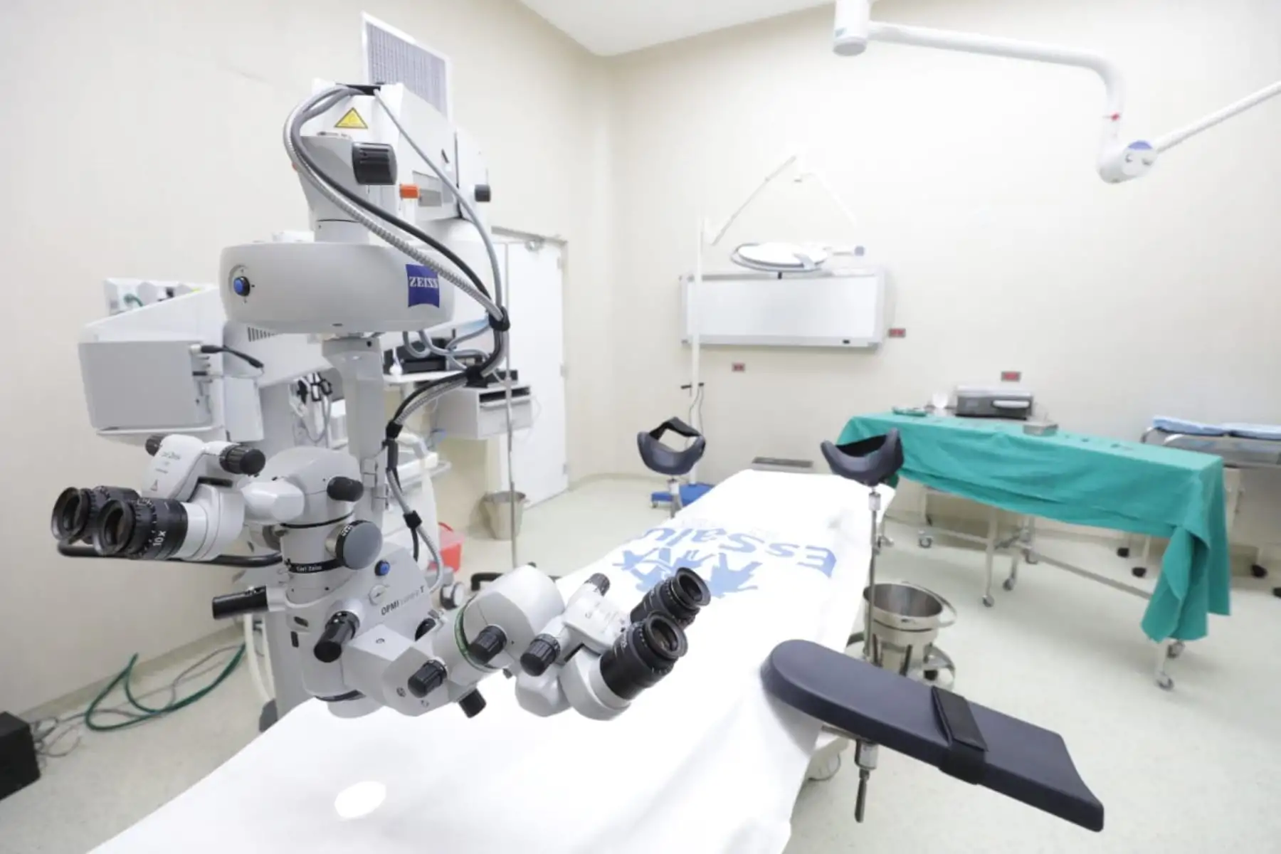 Inauguración del renovado Centro Quirúrgico del Hospital Negreiros, de la Red Sabogal, que permitirá aumentar en un cincuenta por ciento  los procedimientos quirúrgicos que se realizan a los asegurados del Callao.

Foto: Andina/Essalud