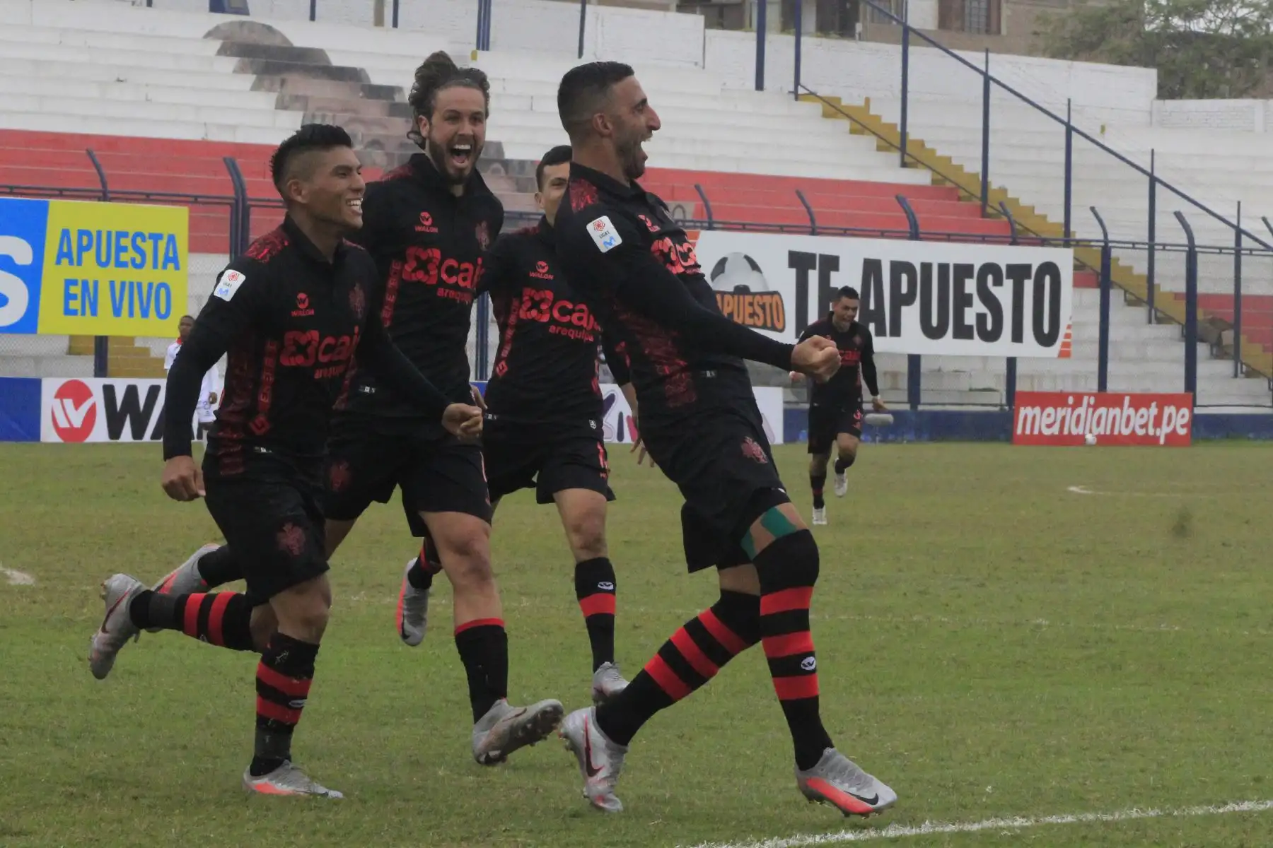 El futbolista Hernán Pellerano del Melgar celebra tras anotar al Atlético Grau por la fecha 18 de la Liga 1, en el Estadio Iván Elías Moreno. Foto: Liga