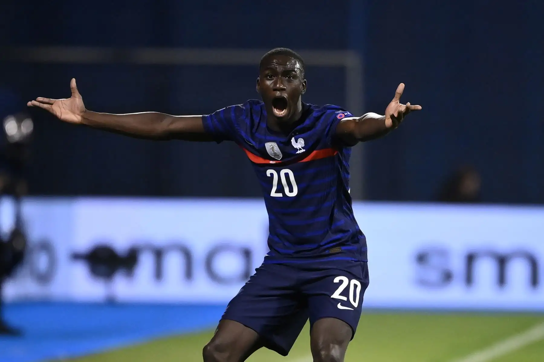 El defensor francés Ferland Mendy reacciona durante el partido de fútbol de la Liga de Naciones de la UEFA, en el Estadio Maksimir de Zagreb, en Croacia. Foto: AFP