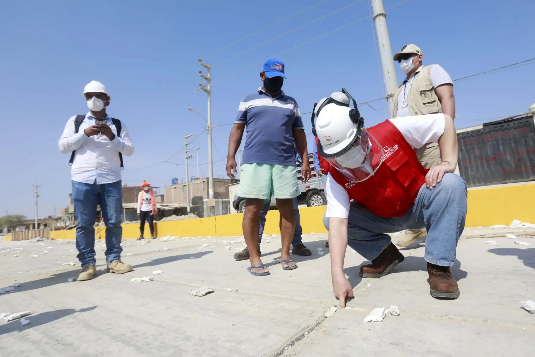 El contralor general, Nelson Shack, supervisó la obra de mejoramiento y ampliación del servicio de protección contra inundaciones de las ciudades de Piura y Castilla. Foto: ANDINA/Contraloría