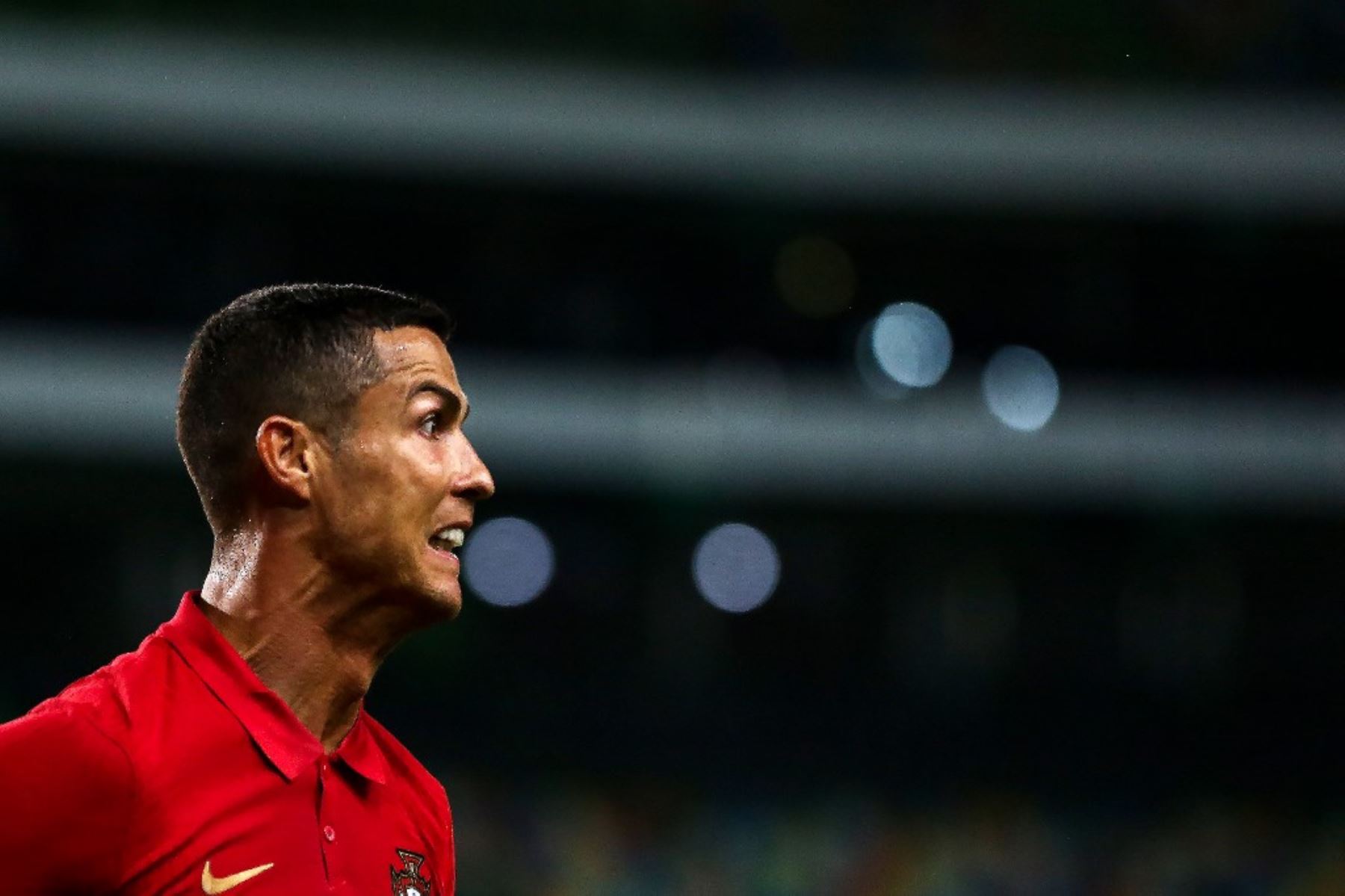 Cristiano Ronaldo es criticado por violar los protocolos anticovid en Italia