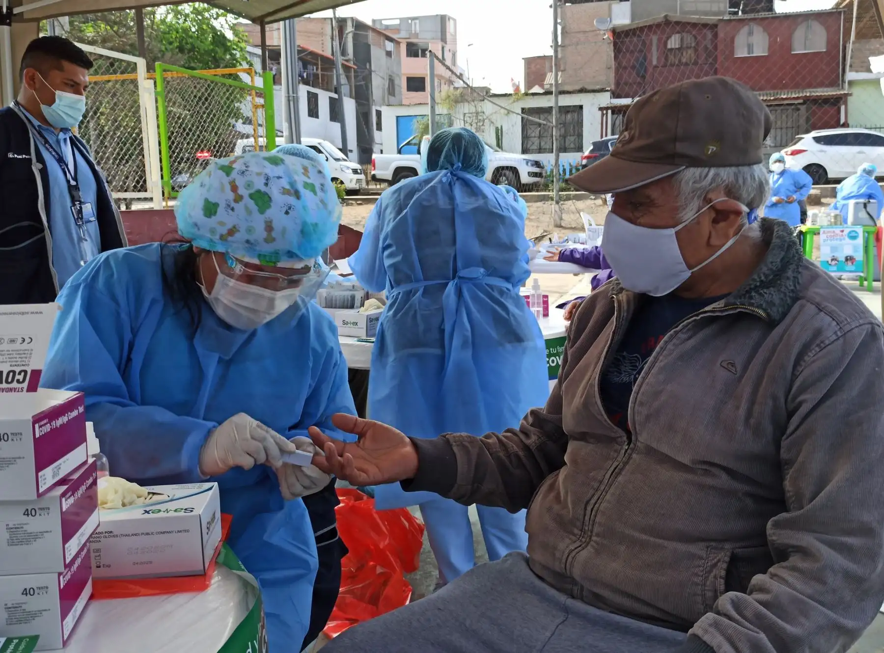 Duros Lima Sur realiza operación Tayta en Villa El Salvador y San Juan de Miraflores. Foto: Minsa