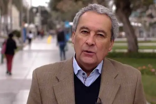 Filósofo y catedrático Miguel Giusti. Captura TV
