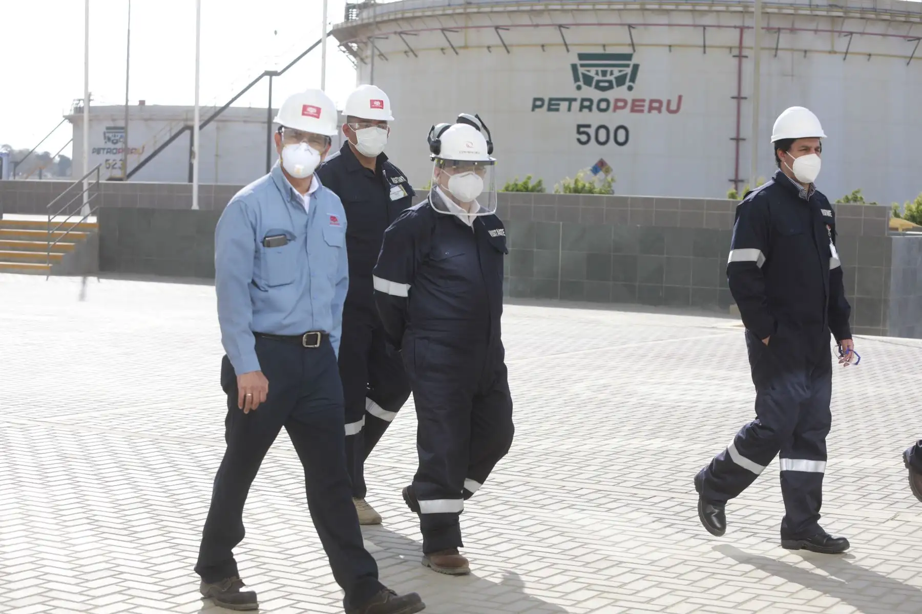 El Contralor General Nelson Shack, supervisó ejecución de obras del Proyecto de Modernización de la Refinería de Talara de PetroPerú y cuyo avance integral es de 91%. Anunció que Contraloría seguirá acompañando trabajos bajo modalidad de control concurrente. Foto: Contraloria