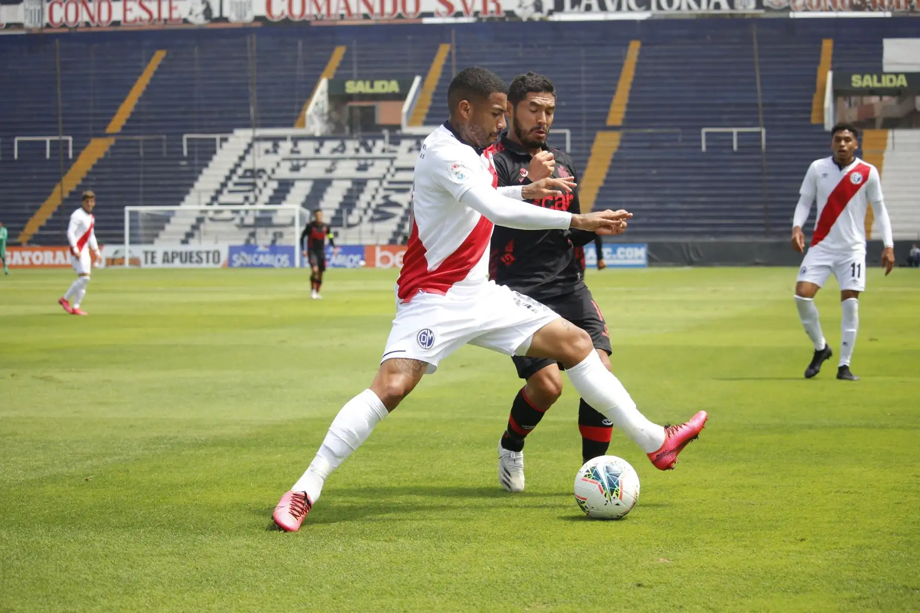 Deportivo Municipal pierde  1a 2, con   FC Melgar, en partido de la fecha 19 de la Liga 1 en el estadio Alejandro Villanueva. Foto : ANDINA / Liga 1