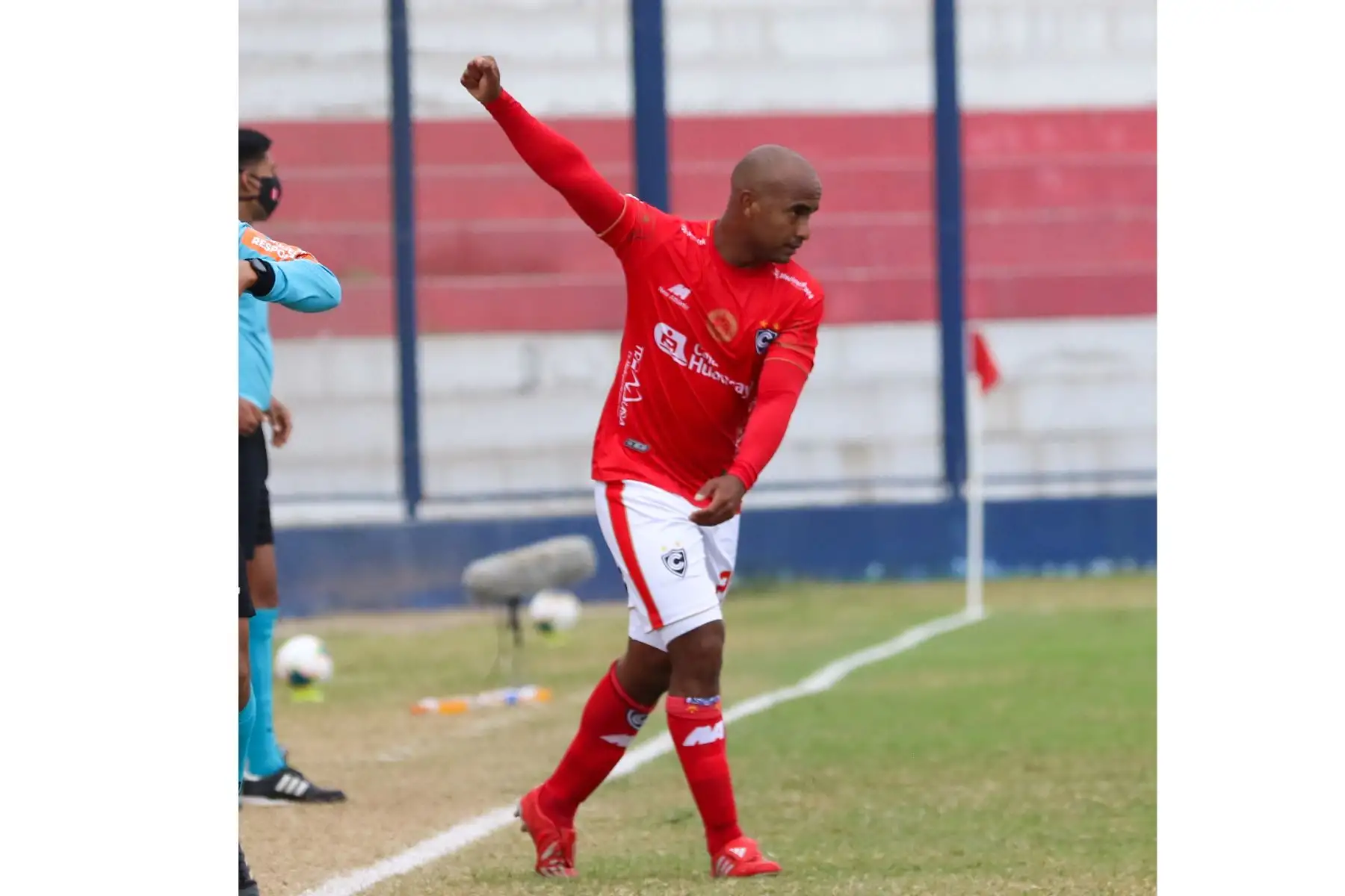 Club  Cienciano gano 2 a 1 a Alianza Lima,  en partido de la fecha 19 de la Liga 1 en el estadio de Villa el Salvador. Foto : ANDINA / Liga 1