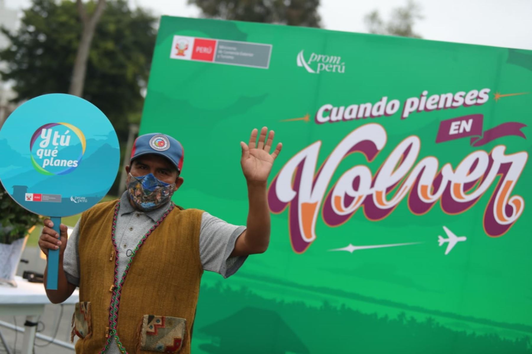 Los gobernadores regionales de Amazonas, Cajamarca, Cusco, Loreto, Puno, San Martín y Tumbes expresaron su pleno respaldo a la campaña “Volver” que impulsa el Gobierno para reactivar el turismo interno como parte de la reactivación económica del país. ANDINA/Prensa Presidencia