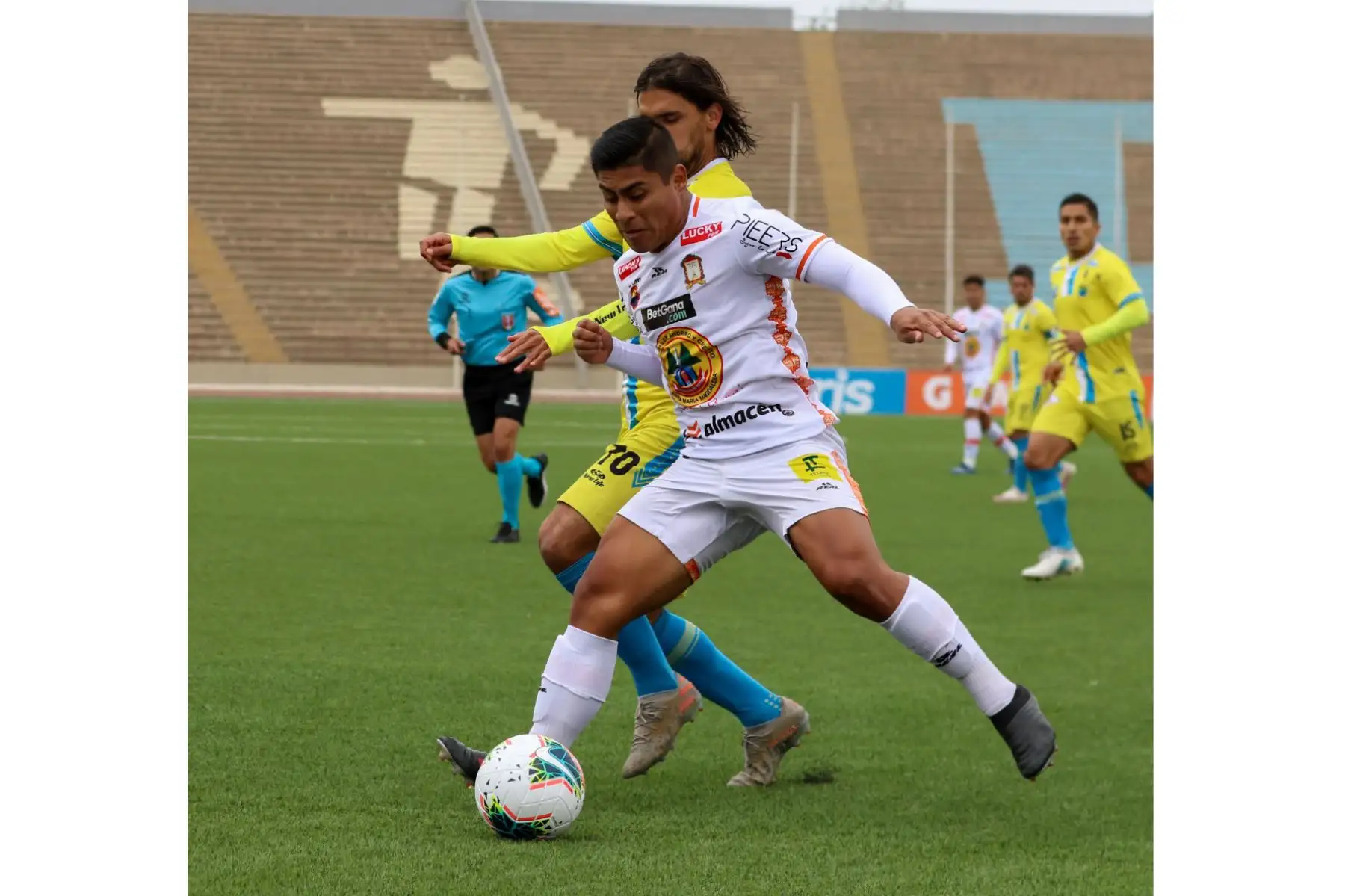 Ayacucho FC y Carlos Stein se enfrentan por la fecha 19 de la Liga 1, en el estadio San Marcos. Foto: Liga 1