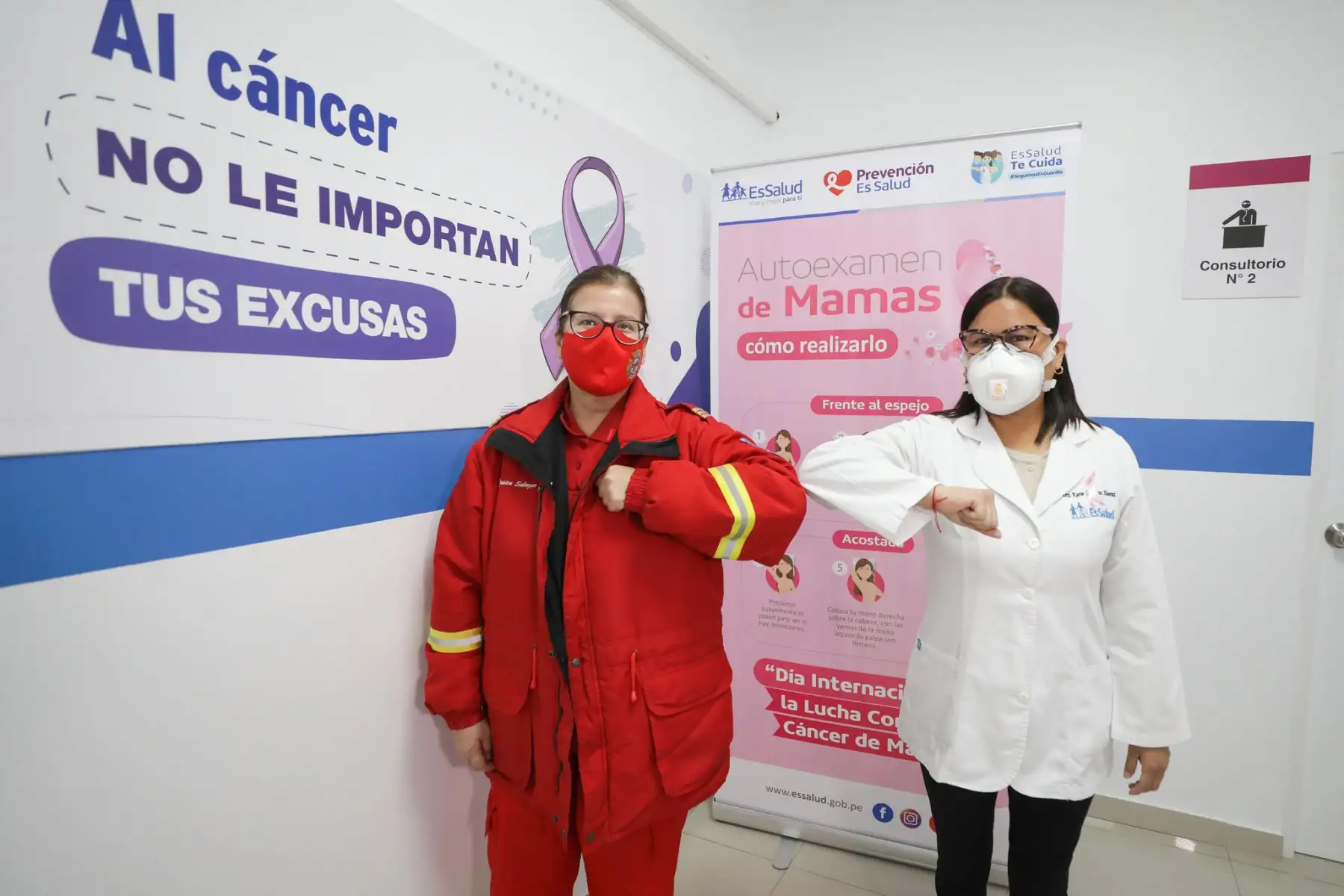 EsSalud realizó mamografías 3D a heroínas bomberas para descartar cáncer de mama.

Foto:ANDINA / Essalud