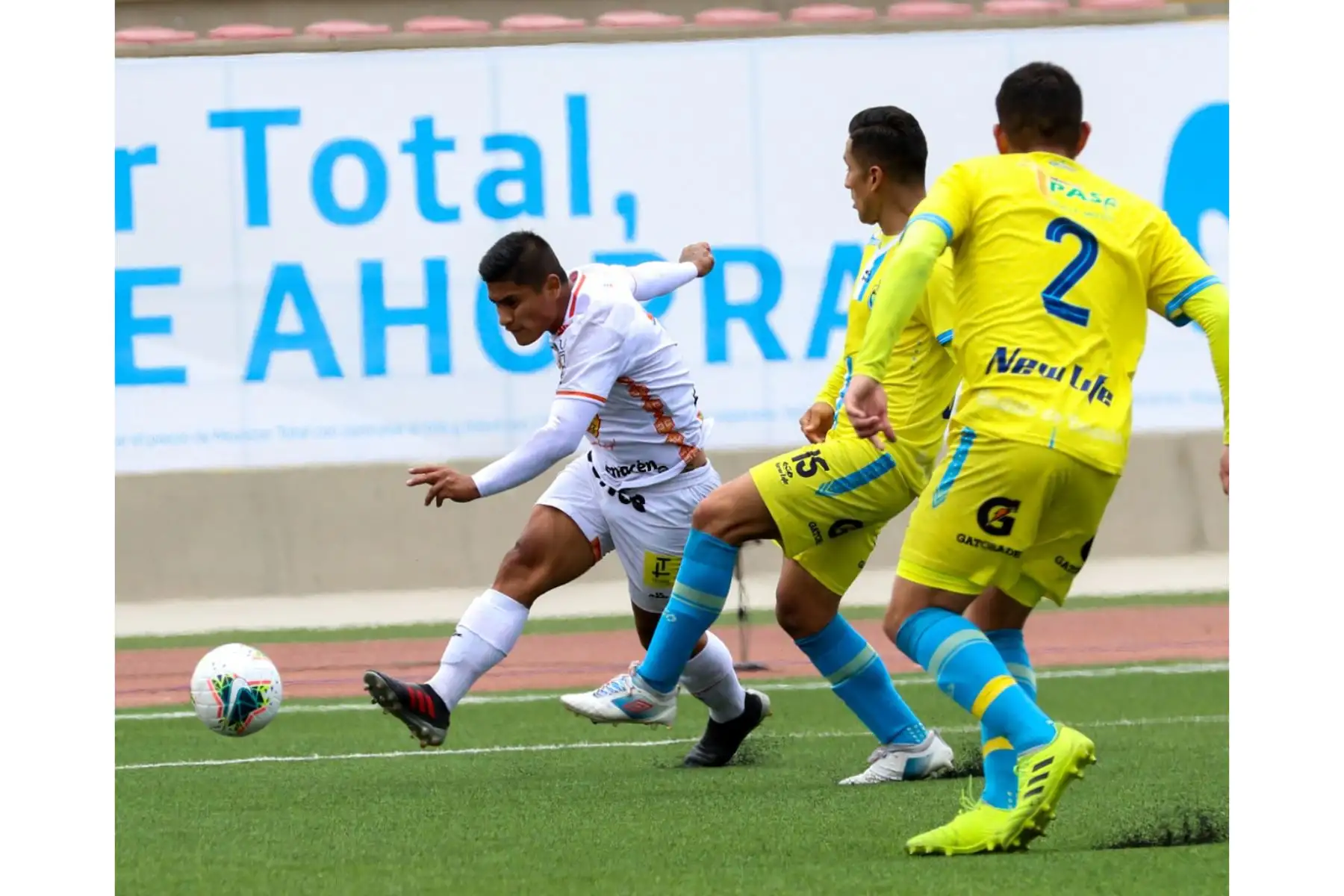 Ayacucho FC y Carlos Stein se enfrentan por la fecha 19 de la Liga 1, en el estadio San Marcos. Foto: Liga 1