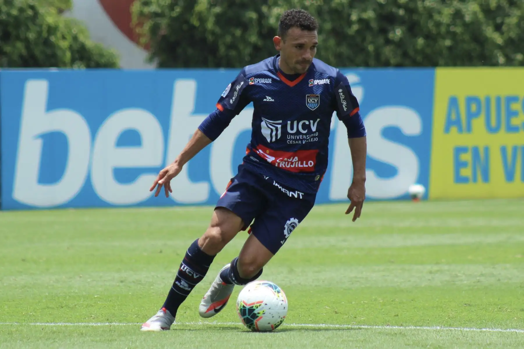 UCV y Deportivo Llacuabamba se enfrentan por la jornada 19 de la Liga 1, en el estadio Iván Elías Moreno. Foto: Liga 1