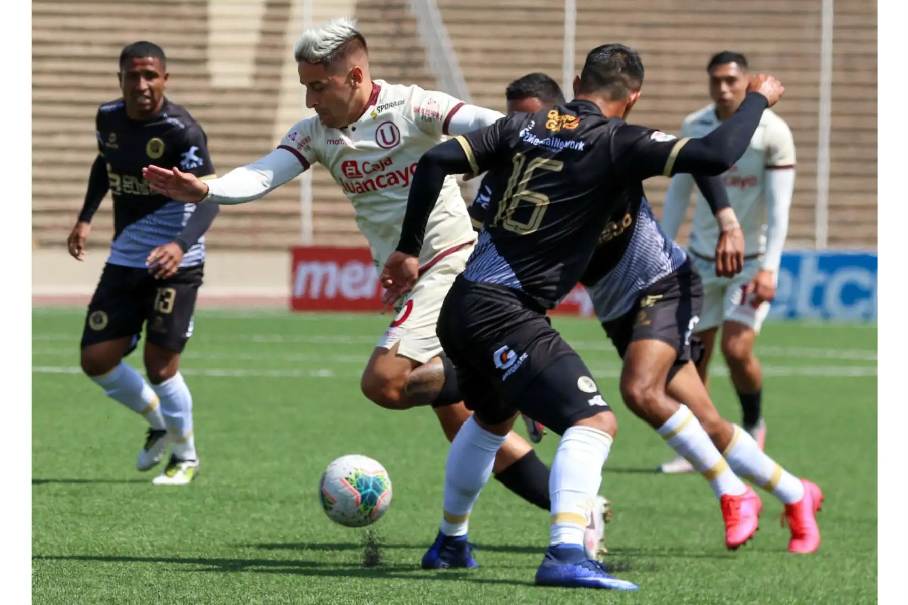 Universitario y Cusco FC se enfrentan por la fecha 19 de la Liga 1, en el estadio San Marcos. Foto: Liga 1