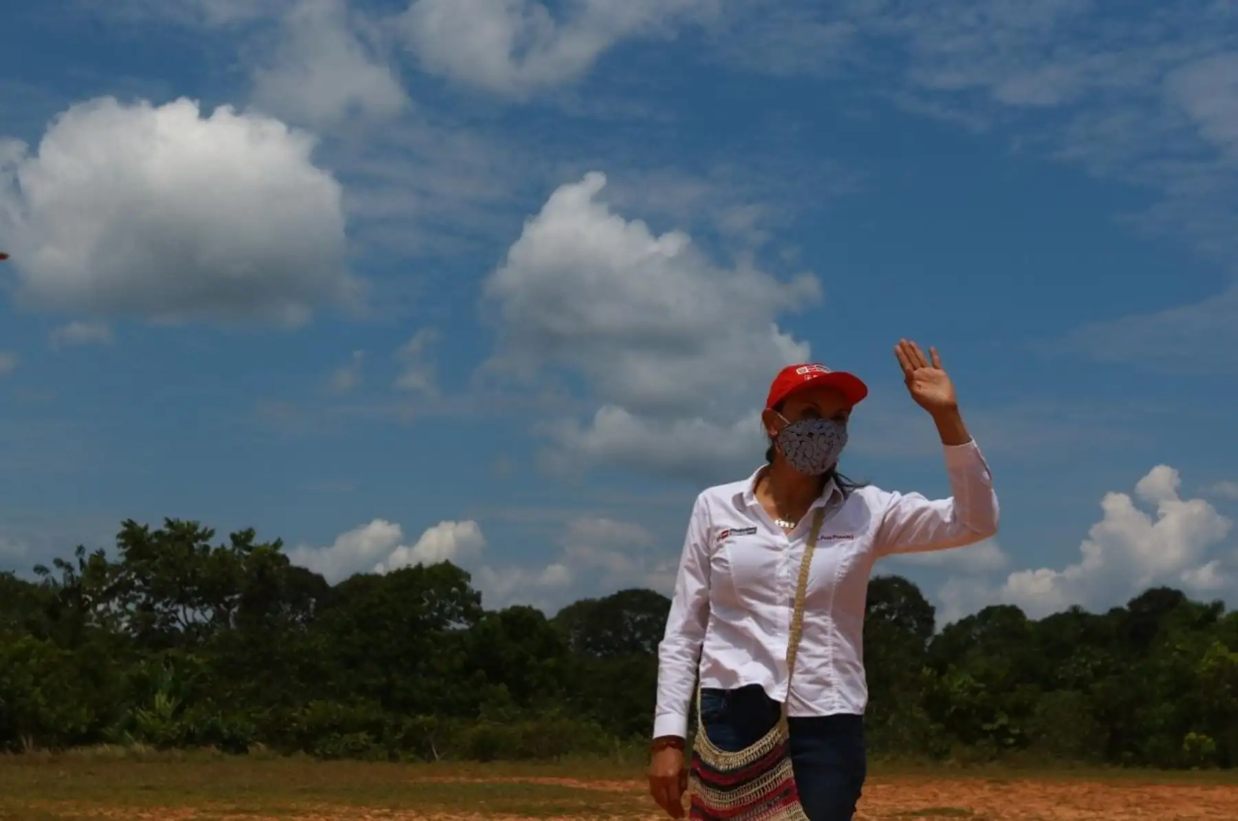 El presidente Martín Vizcarra, participa en la presentación del Núcleo Ejecutor del Proyecto Noa Jayatai – Mujer en la región Loreto. Este es el primer núcleo integrado por mujeres nativas de la Amazonía peruana. Foto: ANDINA/ Prensa Presidencia