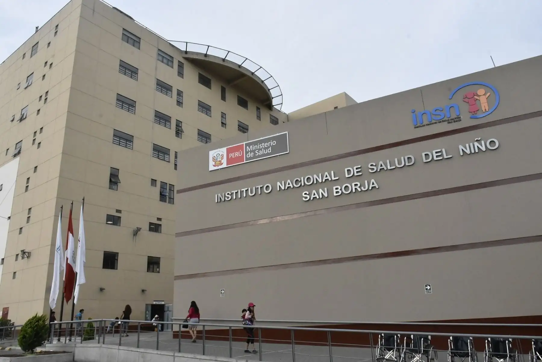 Califican al INSN San Borja como uno de los hospitales mejor equipados de la región 
Destacan que centro pediátrico brinda tecnología médica del más alto nivel a favor de los niños del país