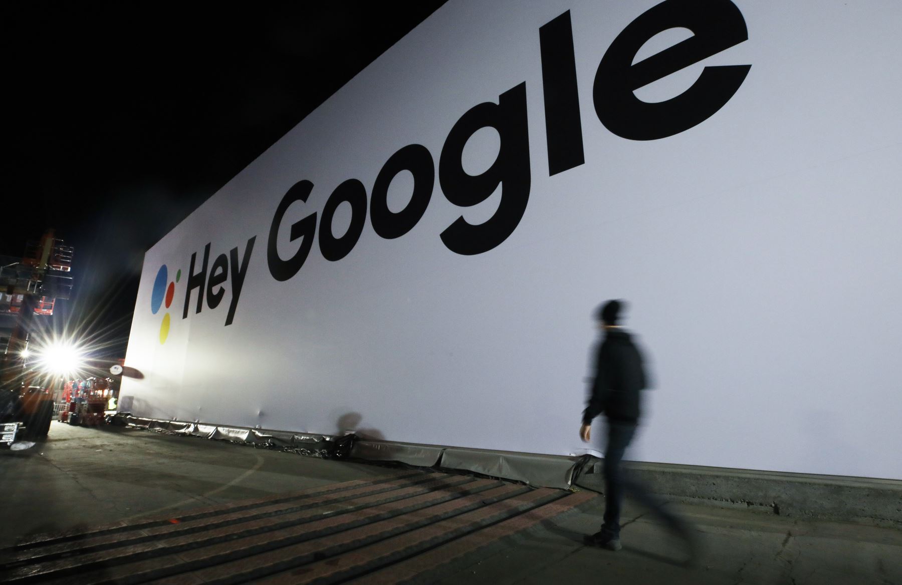 "Google es la puerta de entrada a internet", dijo Rosen, mencionando acuerdos de la compañía con fabricantes de dispositivos para incluir sus aplicaciones y haciendo imposible borrar algunas de ellas. Foto: AFP