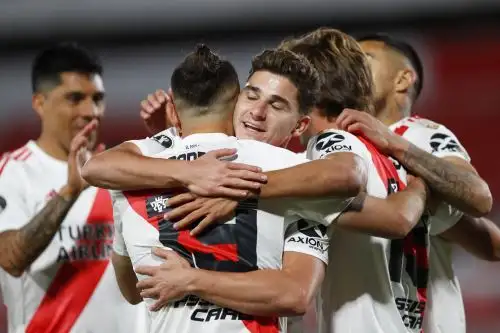 River terminó al tope de la tabla, y a despecho de algunas flaquezas exhibidas, hizo valer una vez más su potencia en ataque para arrebatarle el primer puesto a la Liga de Quito, mientras empieza a exhibir una vez más sus credenciales de candidato. Foto: AFP