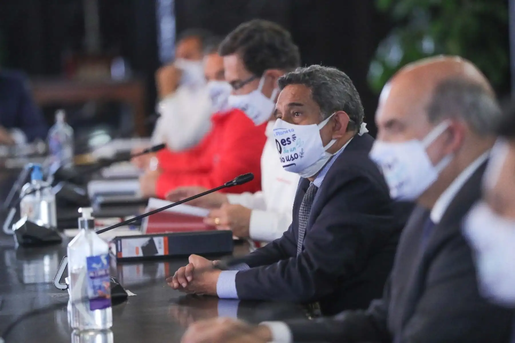 El presidente de la República, Martín Vizcarra, participa en la presentación del Diseño de la Política Nacional de Transformación Digital, conjunto de estrategias que permitirán poner la tecnología al alcance y servicio de todos los ciudadanos. Foto: ANDINA/ Prensa Presidencia