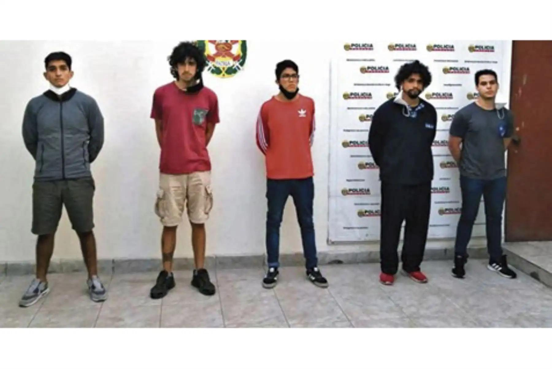 Estos son los cinco acusados de violar sexualmente a una joven de 21 años en una vivienda de Surco. ANDINA/Difusión