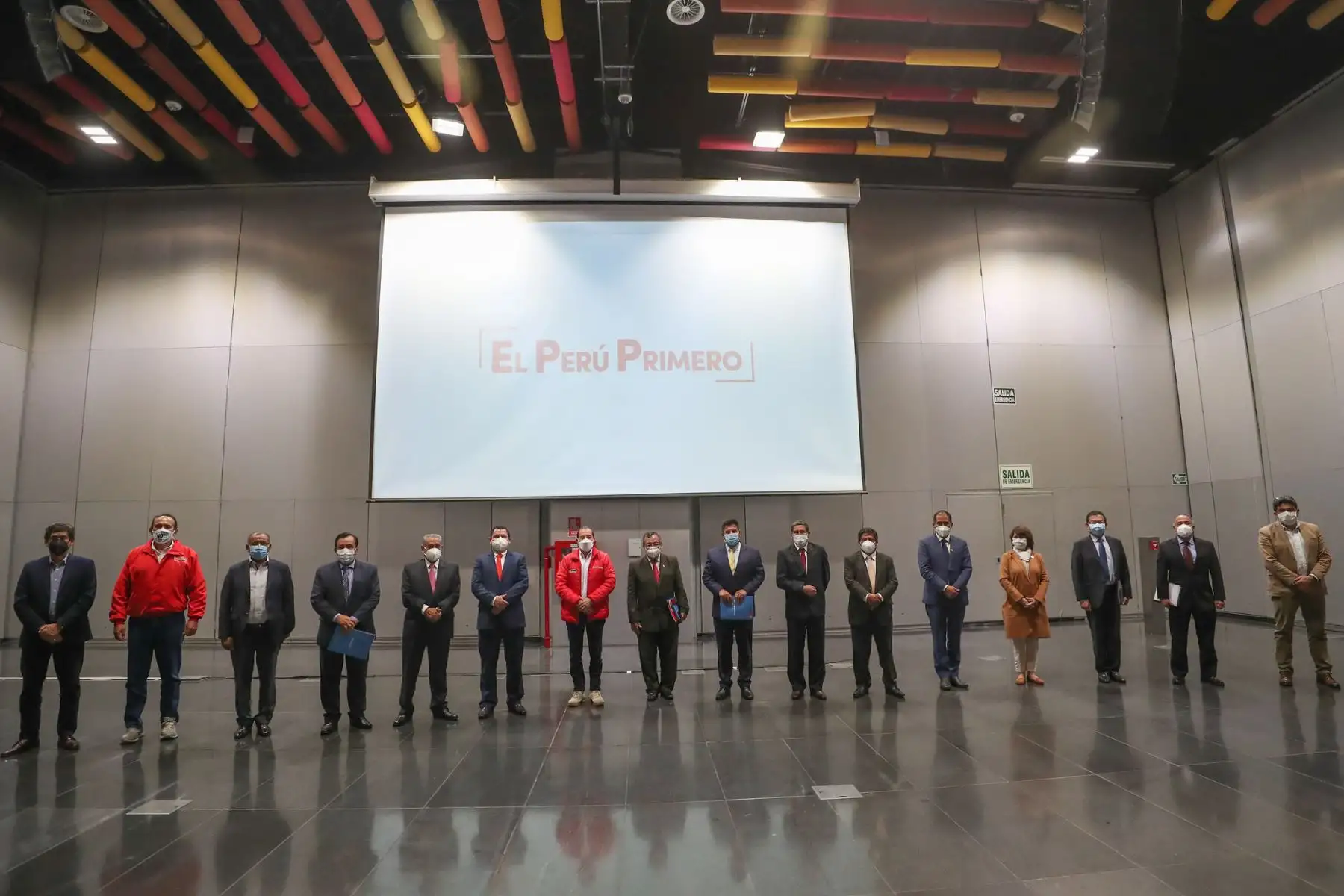 Presidente del Consejo de Ministros, Walter Martos, se reunió con el consejo directivo de la ANGR. Foto. PCM Presidente del Consejo de Ministros, Walter Martos, se reunió con el consejo directivo de la ANGR. Foto. PCM