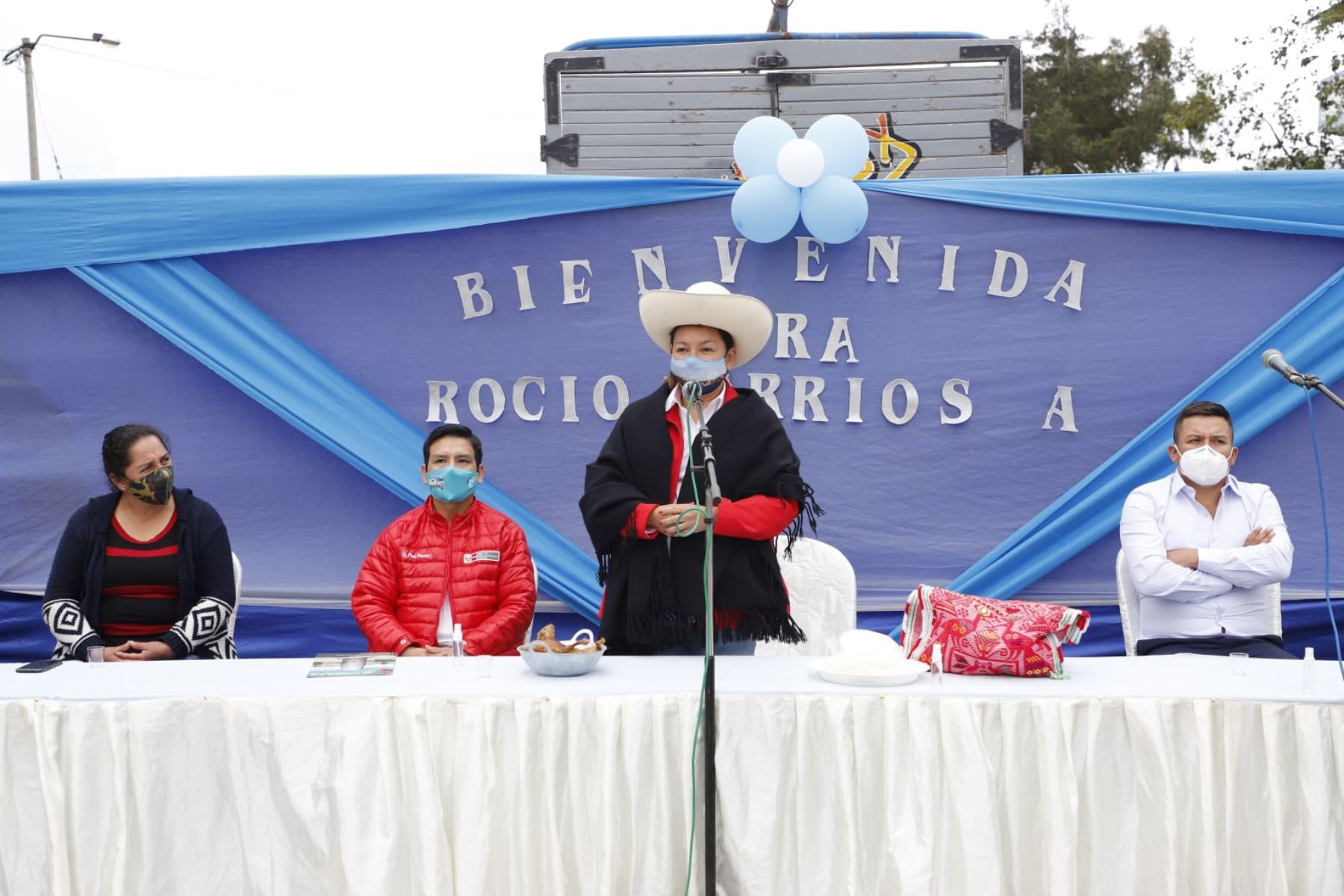 La ministra de Comercio Exterior y Turismo, Rocío Barrios, llegó hoy al distrito de Querocoto (Cajamarca) con el objetivo de iniciar un trabajo articulado que permita promover sus atractivos turísticos, y de esta manera, impulsar su desarrollo económico. Foto: Mincetur