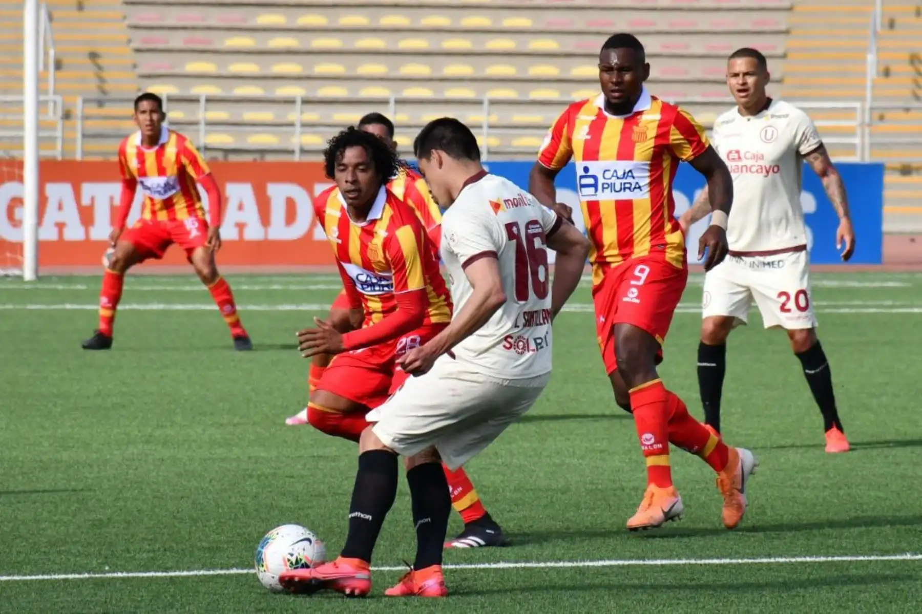 Universitario de Deporte empata 0 a 0 con Atlético Grau,  en partido de la fecha 1 Fase 2 de la Liga Movistar, en el estadio UNMSM. Foto: ANDINA/ Liga 1 Universitario de Deporte empata 0 a 0 con Atlético Grau,  en partido de la fecha 1 Fase 2 de la Liga Movistar, en el estadio UNMSM. Foto: ANDINA/ Liga 1