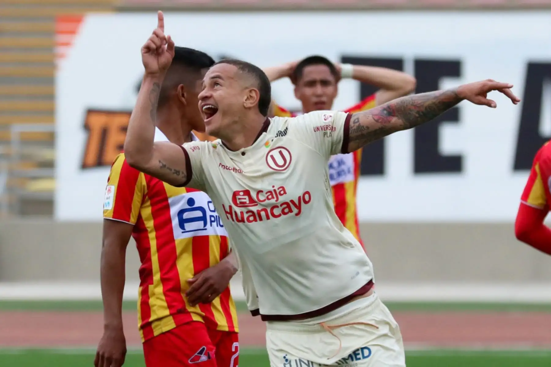 Donald Millán celebra su gol  del triunfo de Universitario de Deporte ante el Atlético Grau,  en partido de la fecha 1 Fase 2 de la Liga Movistar, en el estadio UNMSM. Foto: ANDINA/ Liga 1 Donald Millán celebra su gol  del triunfo de Universitario de Deporte ante el Atlético Grau,  en partido de la fecha 1 Fase 2 de la Liga Movistar, en el estadio UNMSM. Foto: ANDINA/ Liga 1