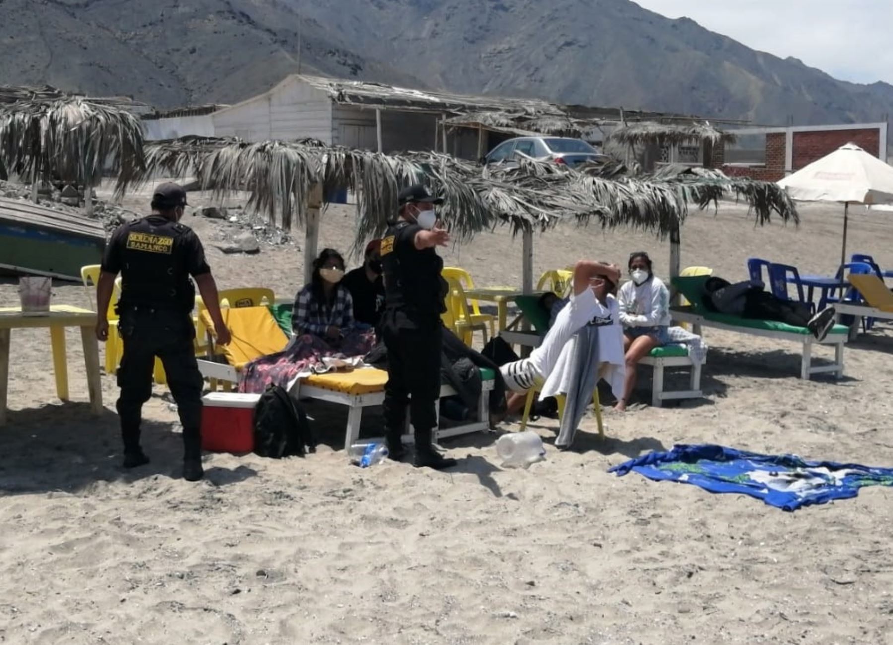 Policía Nacional coordina con las autoridades locales de Áncash sobre el control en las playas para evitar la propagacion del covid-19. ANDINA/Difusión