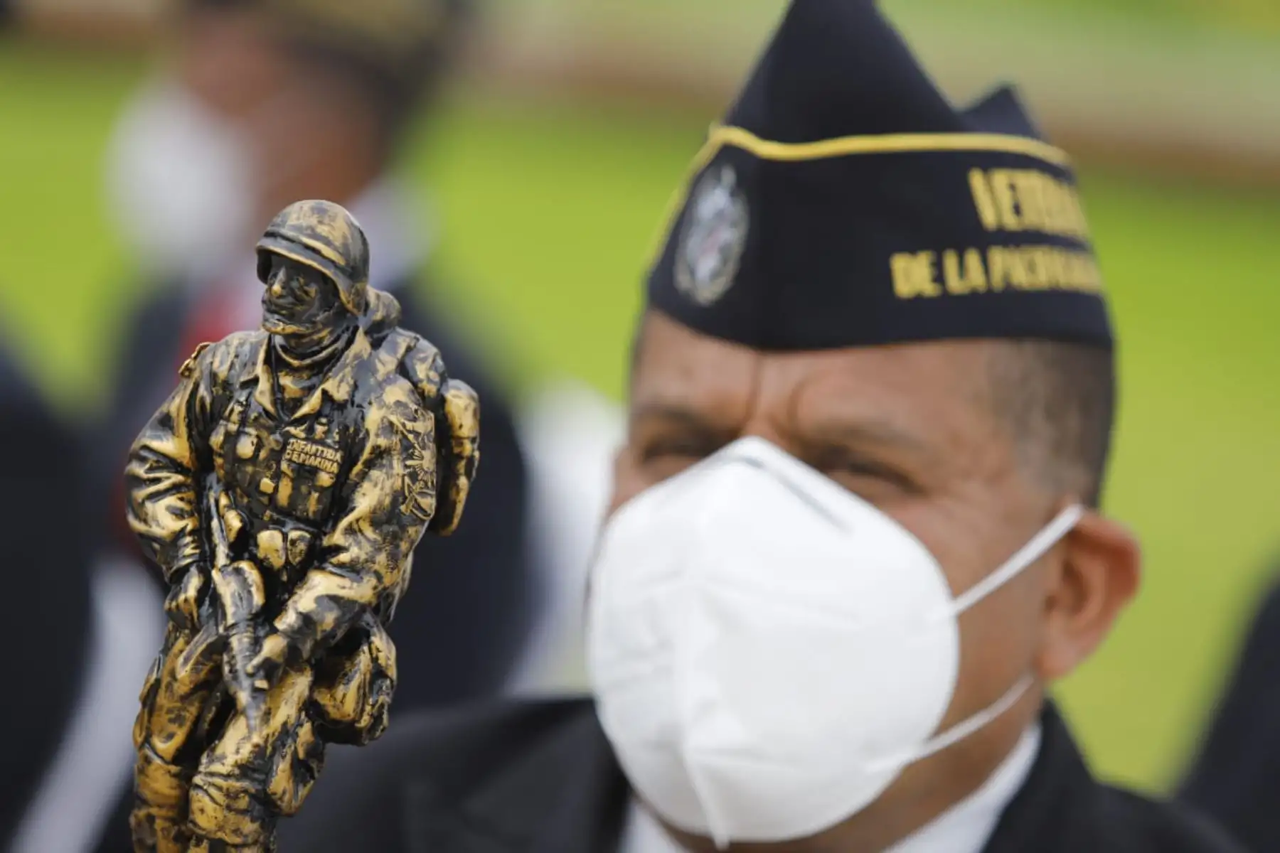 El presidente Martin Vizcarra, encabeza ceremonia por del Día del Veterano de Guerra y de la Pacificación Nacional, evento que honra el valor de miembros de las FF.AA. y Policía Nacional que participaron en conflictos en defensa de la soberanía nacional. Foto: ANDINA/ Prensa Presidencia