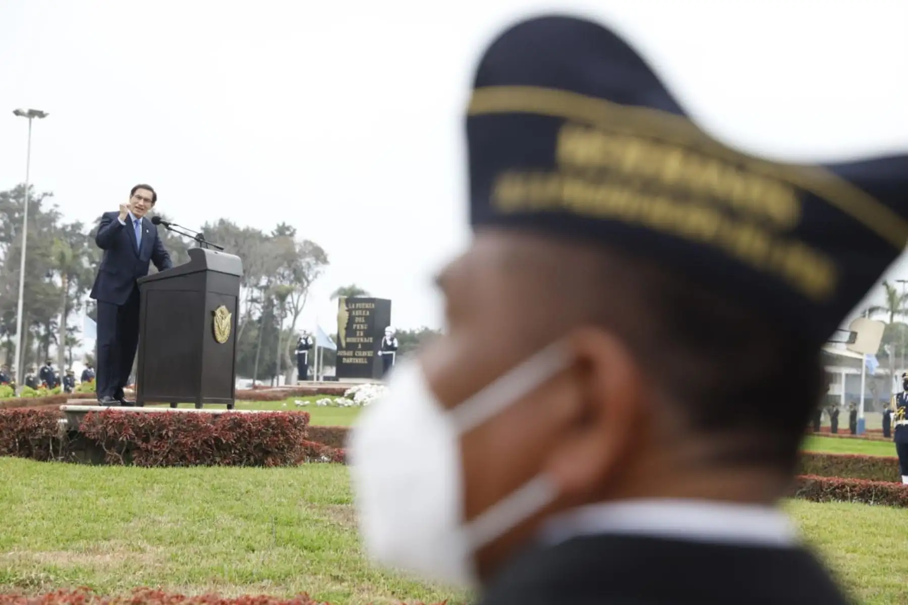El presidente Martin Vizcarra, encabeza ceremonia por del Día del Veterano de Guerra y de la Pacificación Nacional, evento que honra el valor de miembros de las FF.AA. y Policía Nacional que participaron en conflictos en defensa de la soberanía nacional.
Foto: ANDINA/Prensa Presidencia